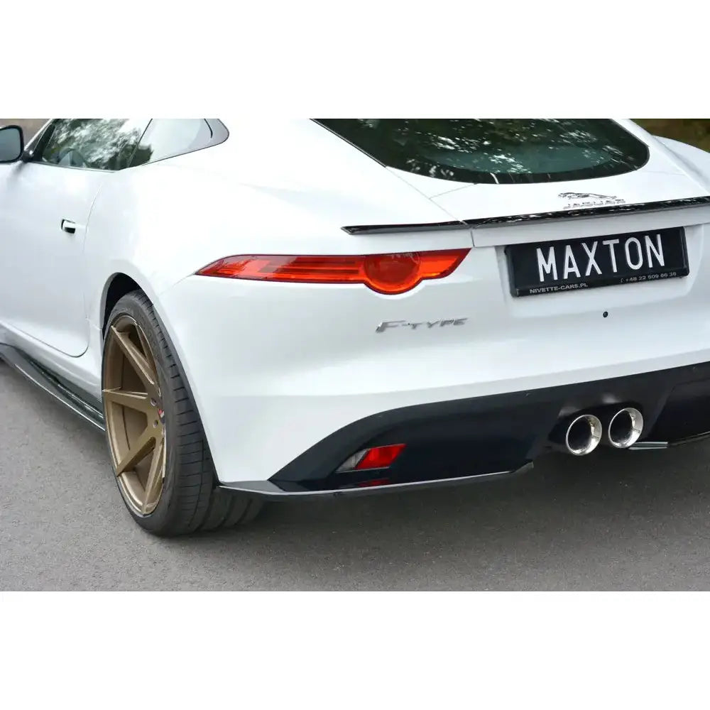 Sidesplittere bak Jaguar F-type