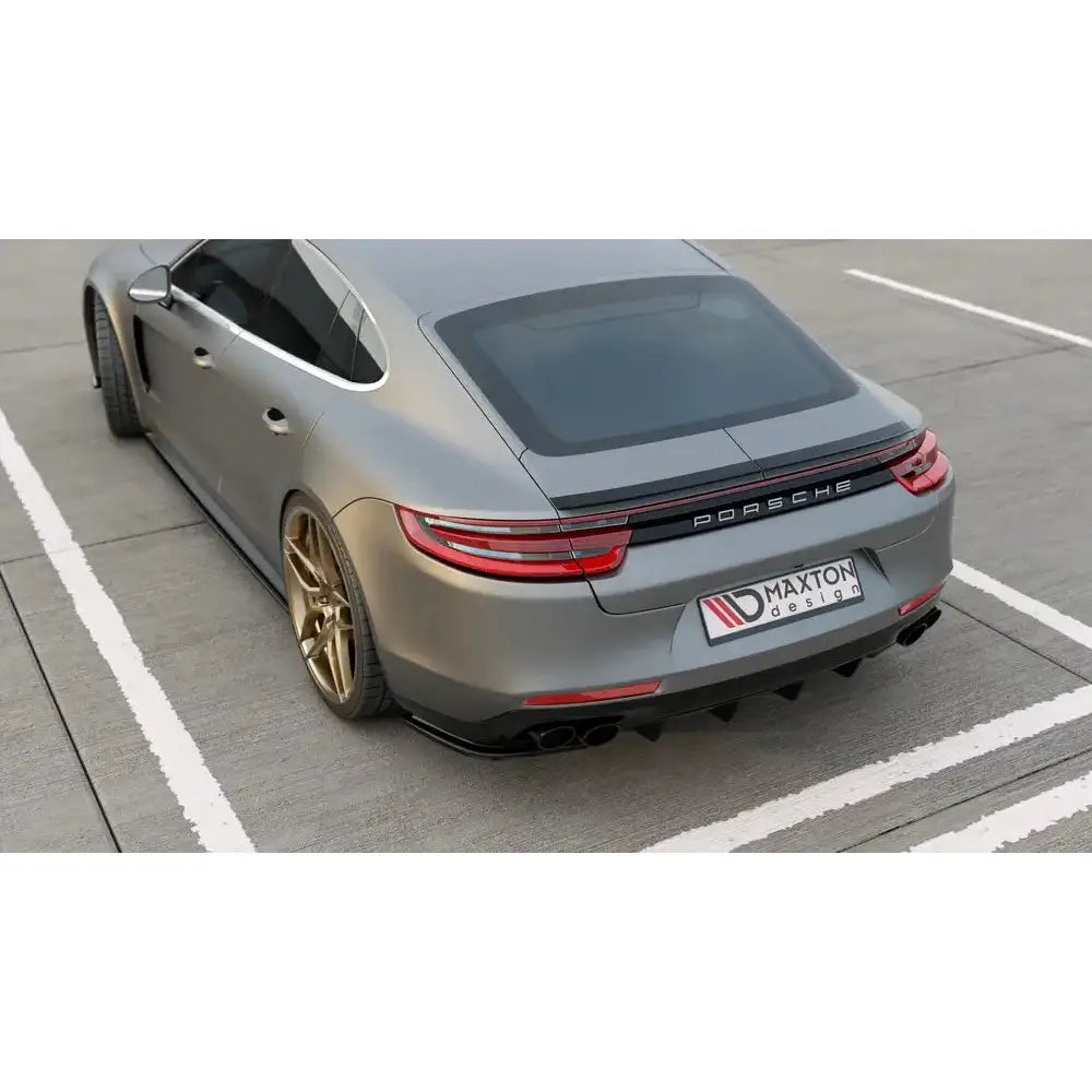 Sidesplittere bak Porsche Panamera Turbo / Gts 971