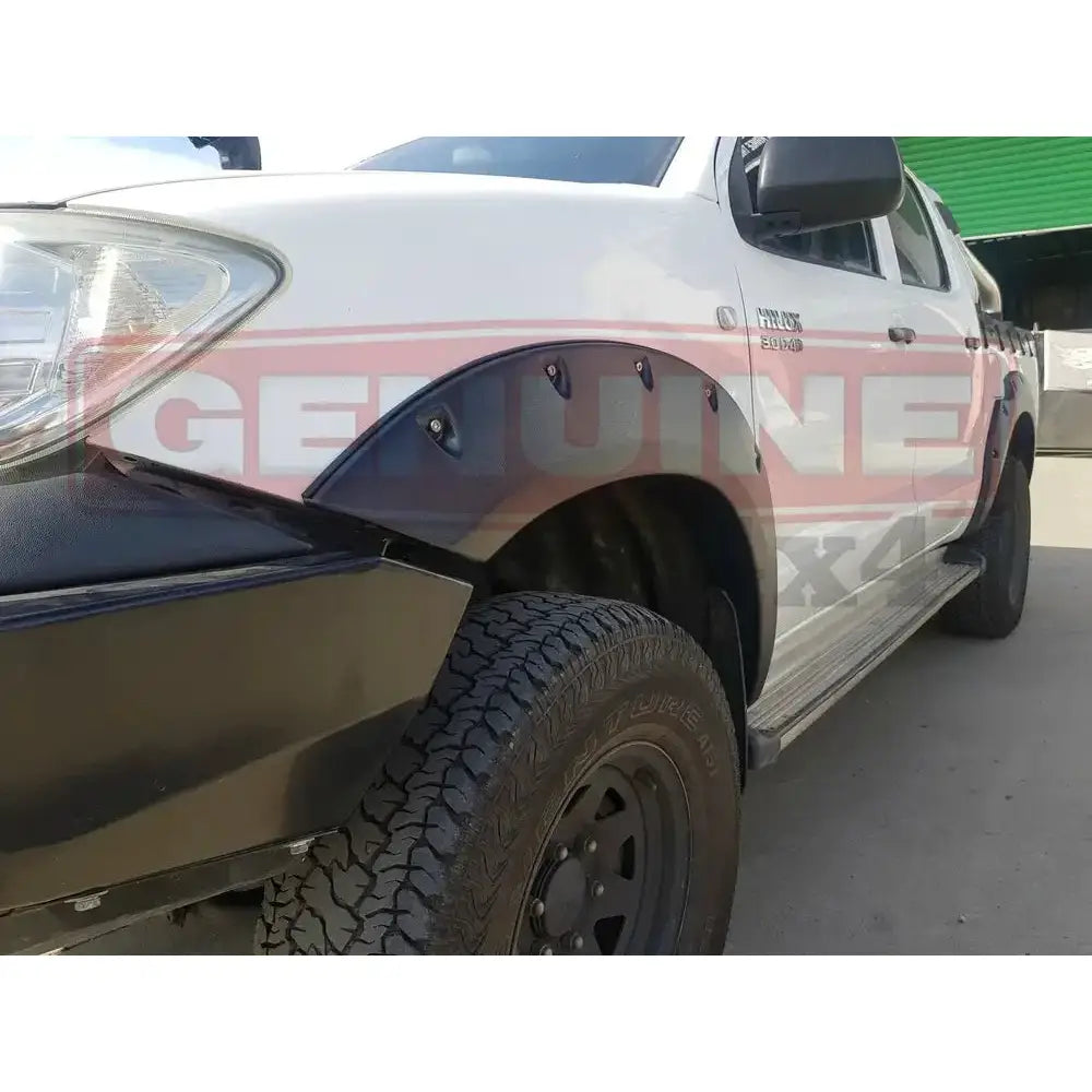 Skjermbreddere Kut Snake - Toyota Hilux 05-12 - 2