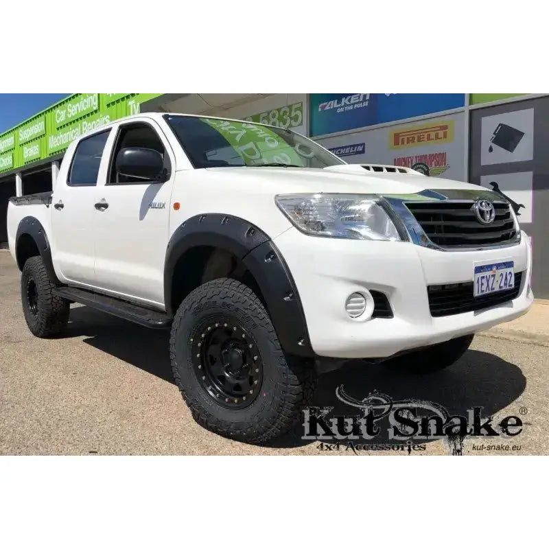 Skjermbreddere Kut Snake - Toyota Hilux 12-15 - 2