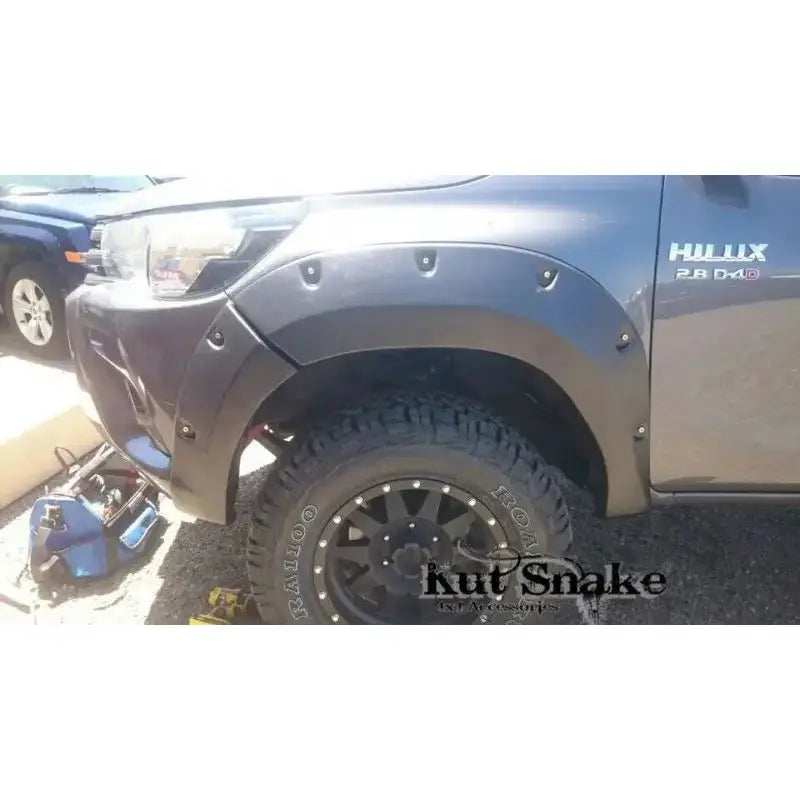 Skjermbreddere Kut Snake - Toyota Hilux 15- - 2