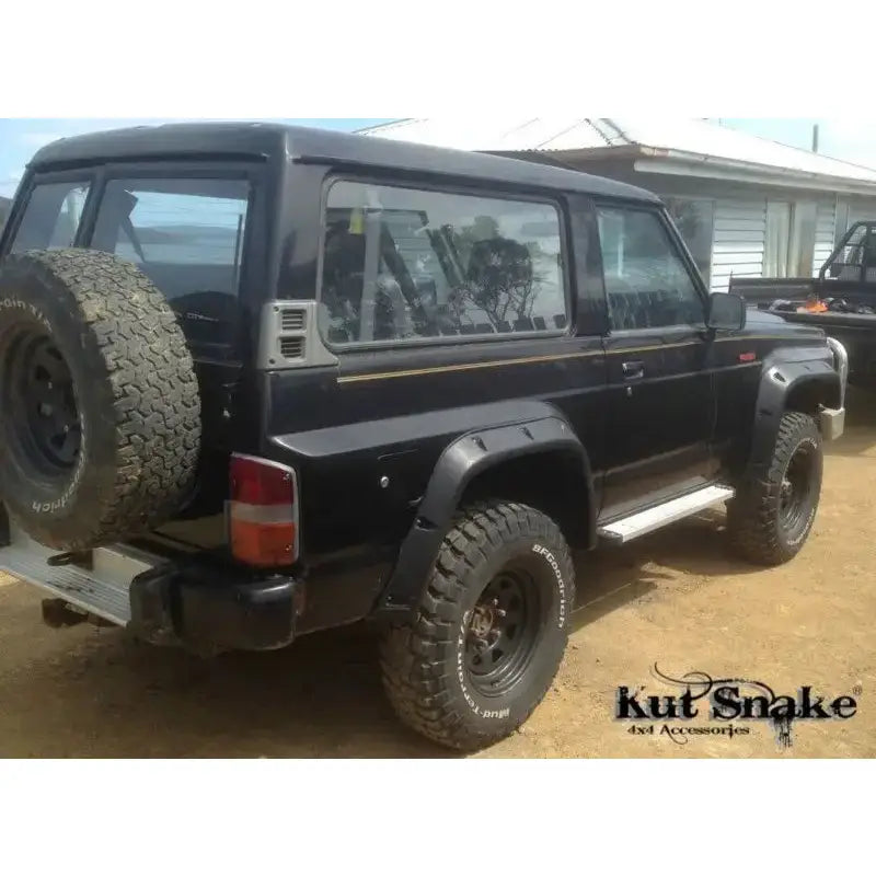 Skjermbreddere - Nissan Patrol Y60 3d 89-97 - 4