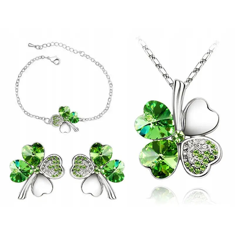 Sølv Smykkesett Med Smaragdgrønne Kløvere Og Grønne Hjerteformede Zirkoner - 1