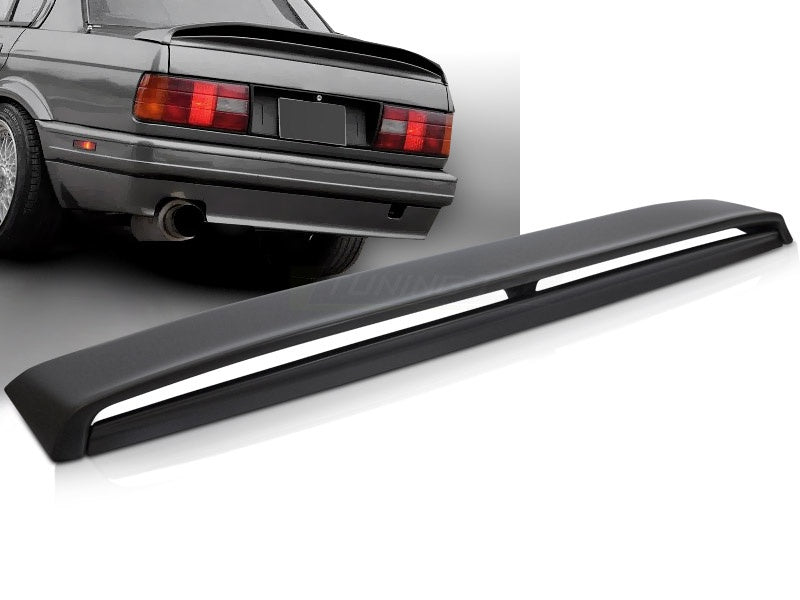 Spoiler BMW E30 1982–1990 Sport 2 Style montert på bagasjelokk