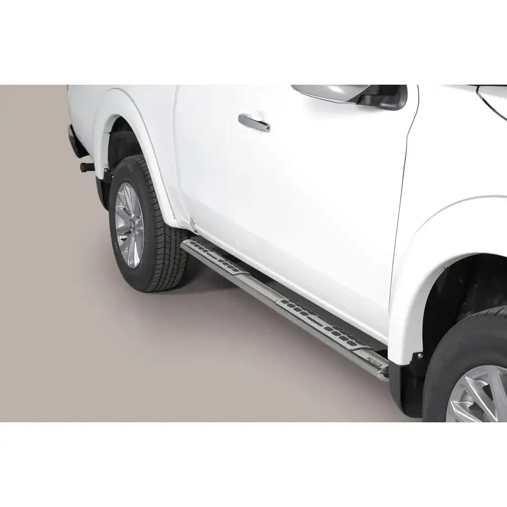 Stigtrinn Design Inox Mitsubishi L200 2015> Club Cab - Polert Stål 1