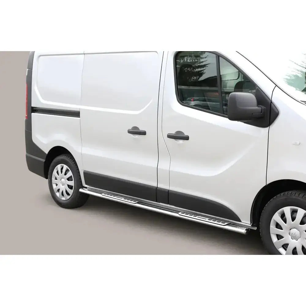 Stigtrinn Design Inox Opel Vivaro Swb 2014 >