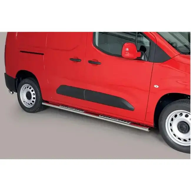 Stigtrinn Design Opel Combo L2 2018 >