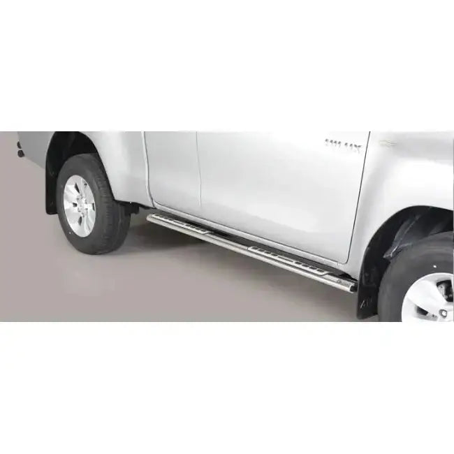 Stigtrinn Design Toyota Hilux Extra Cab 16-19