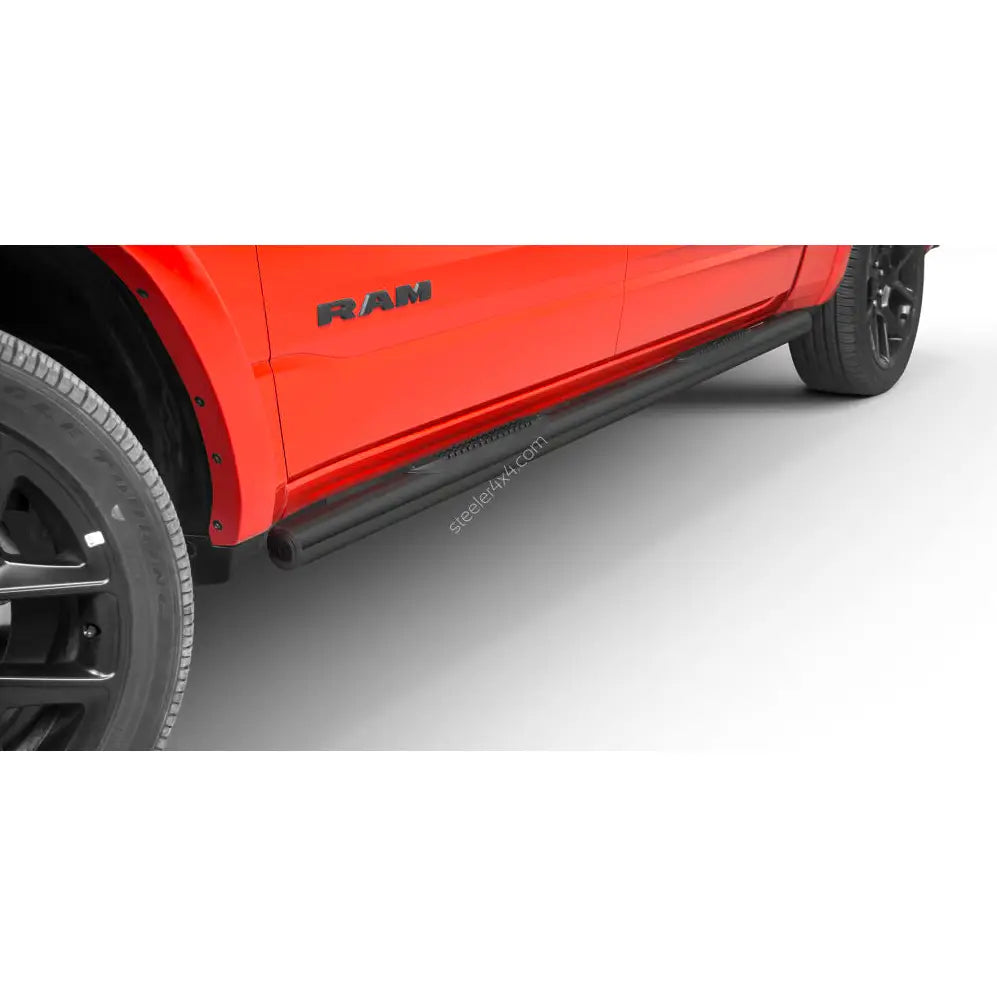 Stigtrinn Dodge Ram 1500 19- med Plast