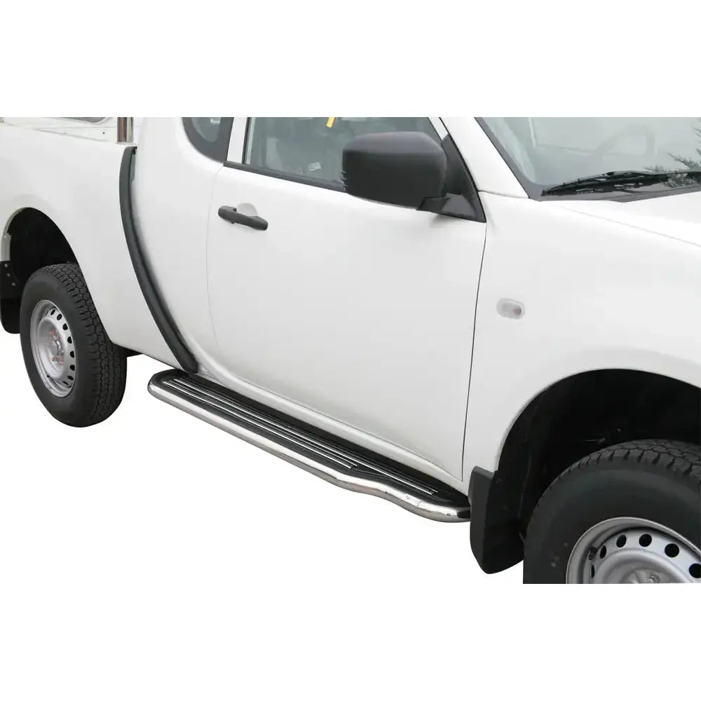 Stigtrinn Inox Mitsubishi L200 2010-2014 Club Cab - Polert Stål 1