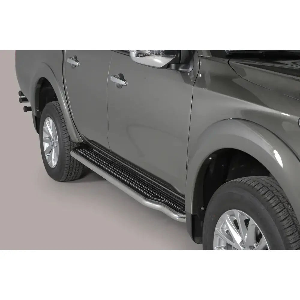 Stigtrinn Inox Mitsubishi L200 2015> Double Cab - Polert Stål 1