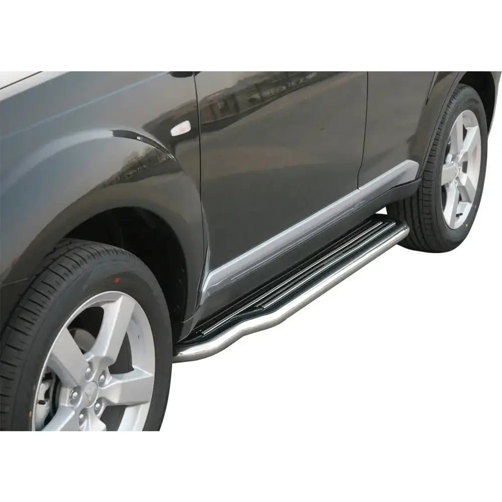 Stigtrinn Inox Mitsubishi Outlander 2007-2009 - Svart 1