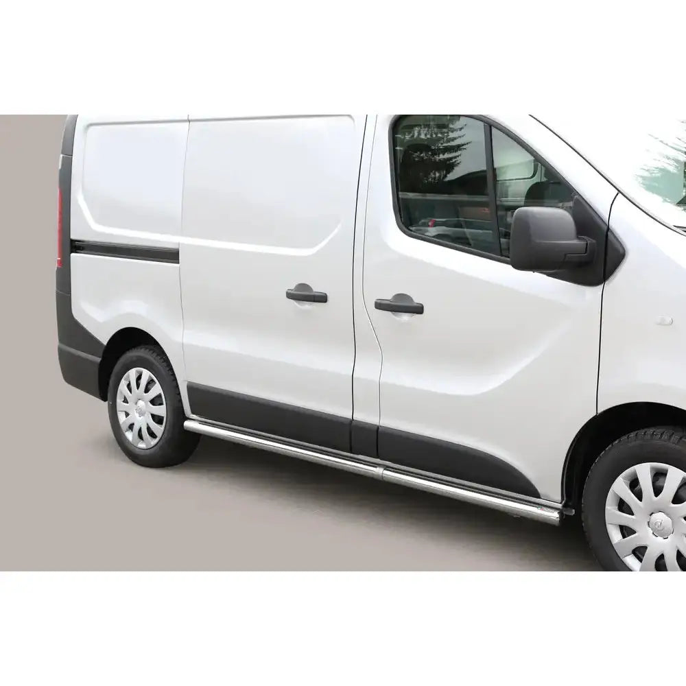 Stigtrinn Inox Opel Vivaro Swb 2014 >