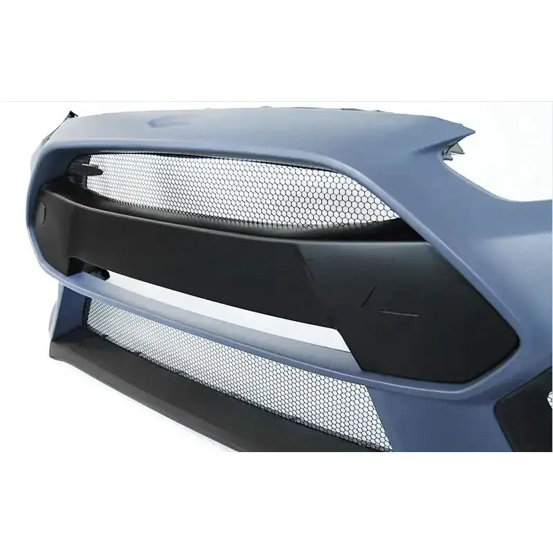 Støtfanger foran Ford Focus 15-18 Sport RS i matt blå og sort plast med sekskantet nettinggrill.