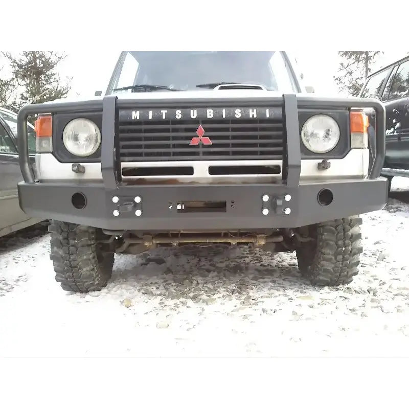 Støtfanger Foran Mitsubishi Pajero i 82-91 - Med Bullbar - 2