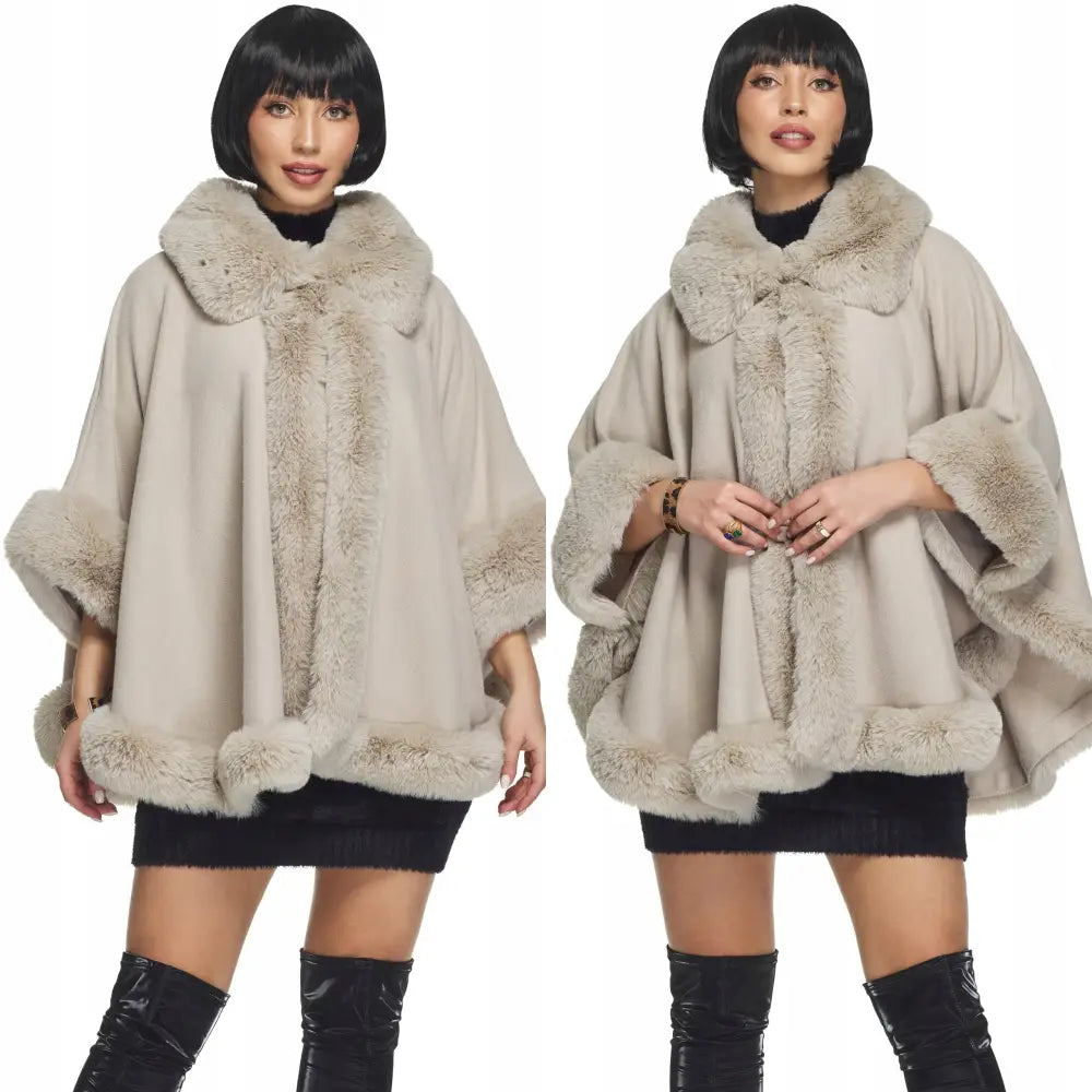 Strikket Poncho Med Fuskepels i Lyse Beige - 1