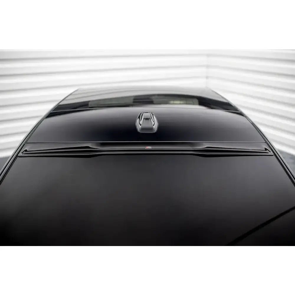 The Extension Of The Rear Window Bmw 7 M-pack / M760e G70