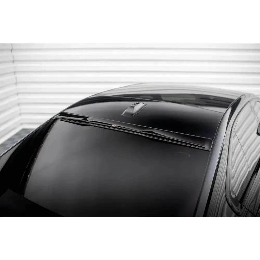 The Extension Of The Rear Window Bmw 7 M-pack / M760e G70