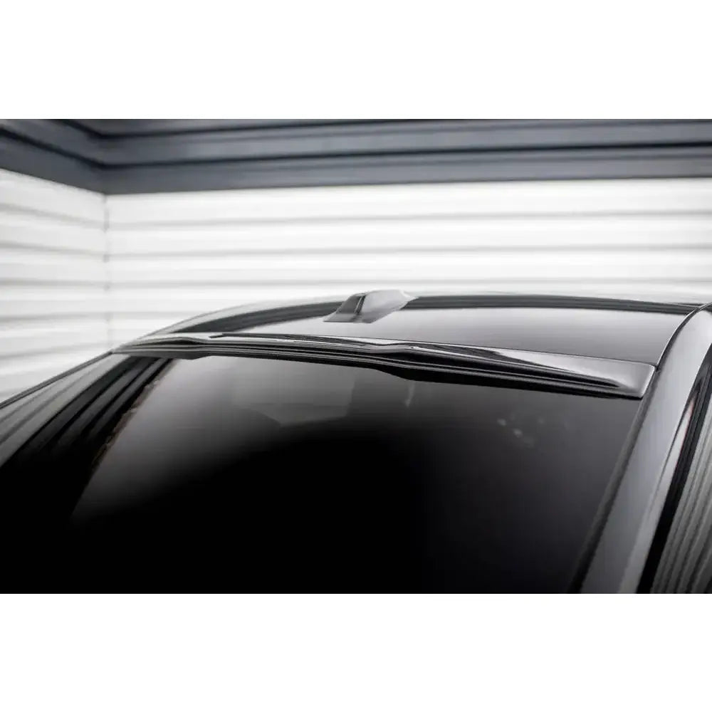 The Extension Of The Rear Window Bmw 7 M-pack / M760e G70