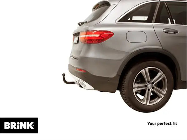 Brink avtagbart tilhengerfeste montert på Mercedes-Benz GLC (X253) med usynlig utskjæring i bakfanger