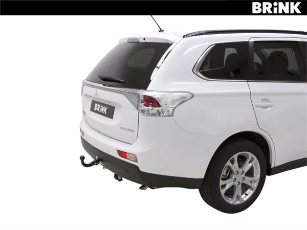 Brink avtagbart tilhengerfeste montert på Mitsubishi Outlander III 2012-2015