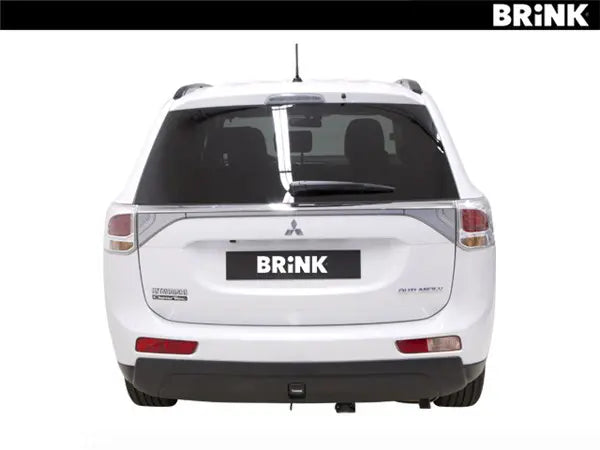 Brink tilhengerfeste med monteringssett for Mitsubishi Outlander III 2012-2015
