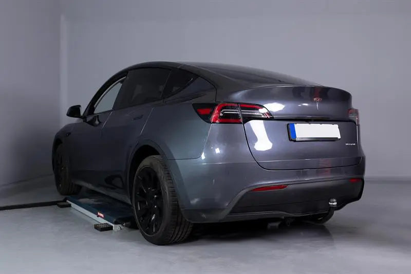 Tilhengerfeste Tesla Model Y (2020-) – avtagbart - nærbilde