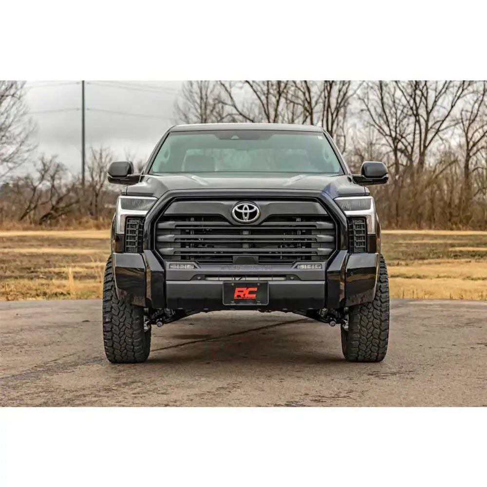 Toyota Tundra 22- 3,5’’ Hevesett av Rough Country