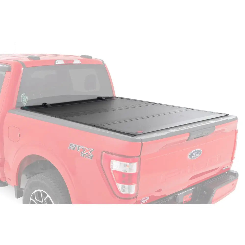 Tri-fold Flip-up Hard Cover Rough Country 5’7’’ - Ford F150 15-20