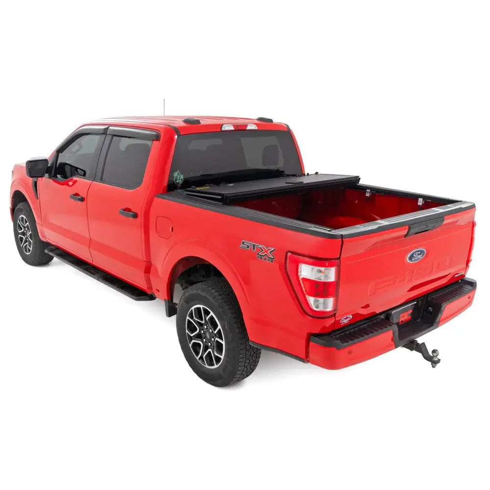 Tri-fold Flip-up Hard Cover Rough Country 5’7’ - Ford F150 15-20 - 6