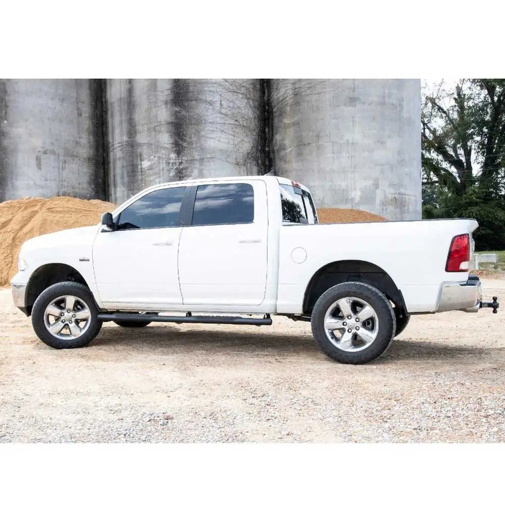 Trinn av Rough Country-daiveng for Mannskapbilen Ram 3500 10-22