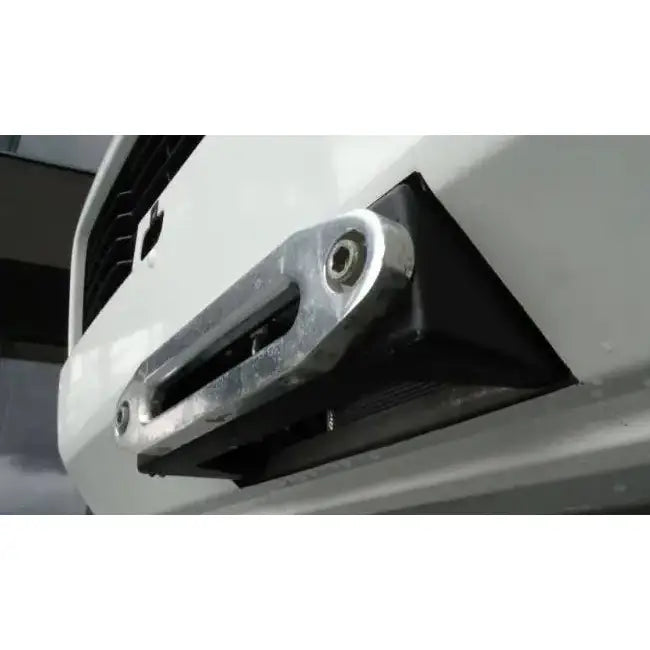 Vinsj Monteringsplate Toyota Hilux Revo 16- - 3