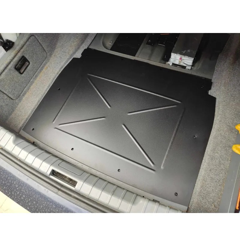 Vektreduksjon blindplate reservehjulbrønn BMW E90 motorsport