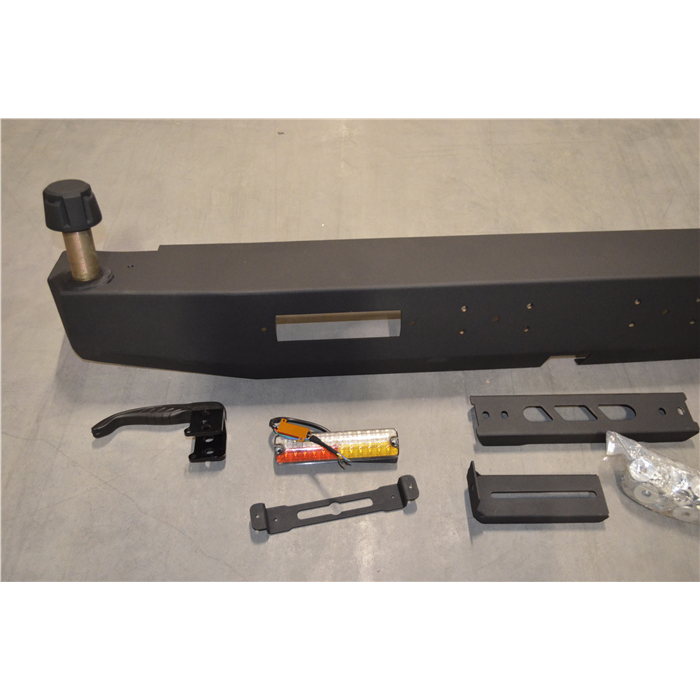 Snakeman 4WD bakfanger med reservehjulholder til Toyota Hilux 05-15 Vigo