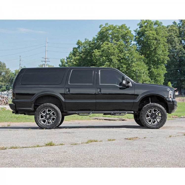 Rough Country Ford Excursion 3" hevesett